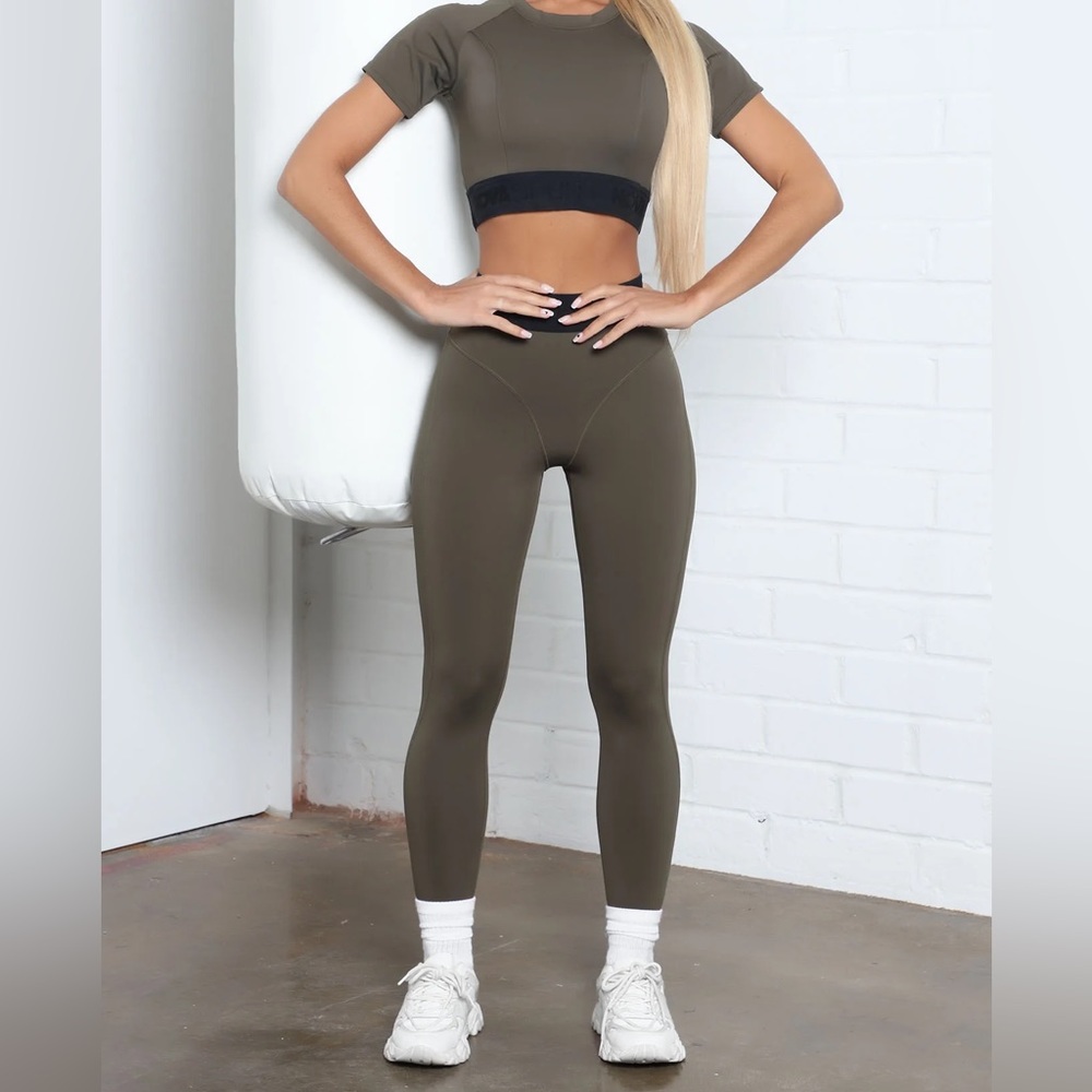 Fashion nova activewear set